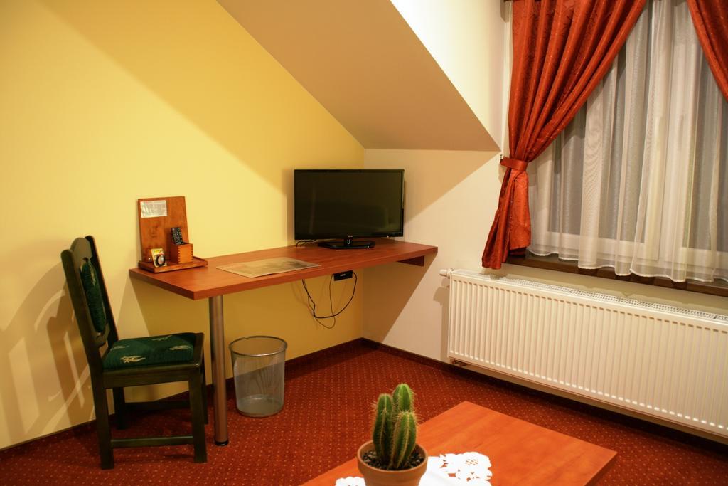 Hotel Kuznia Oberza Polska Łysomice Chambre photo